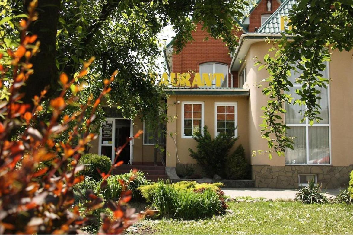 Pivdenna Brama Khmelʼnytsʼkyy Kültér fotó